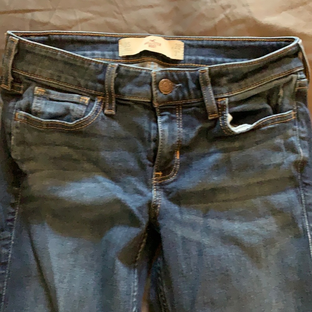 Like New Hollister Boot Cut jeans size 3s